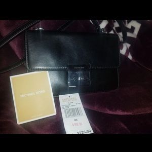 Michael Kors cross body purse
